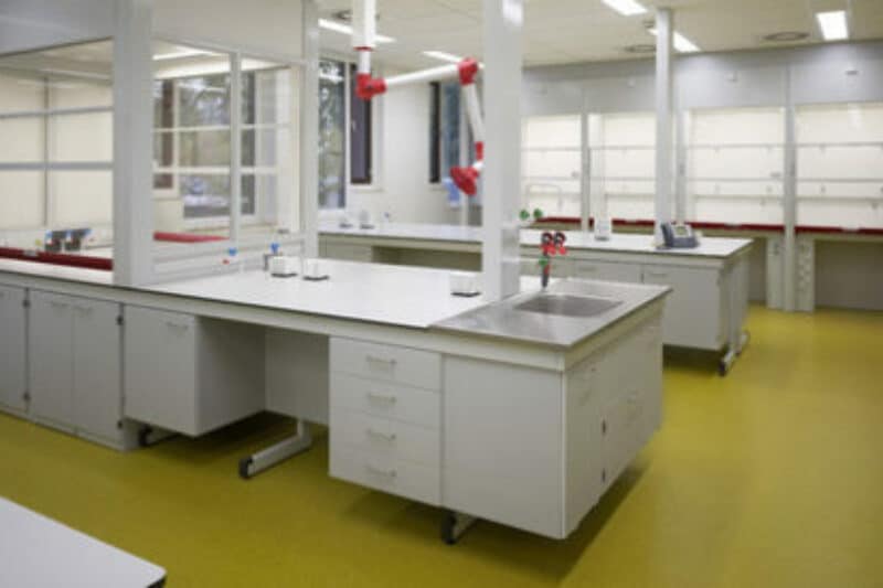 Vernieuwbouw laboratorium, kantoren en bijgebouwen RIKILT