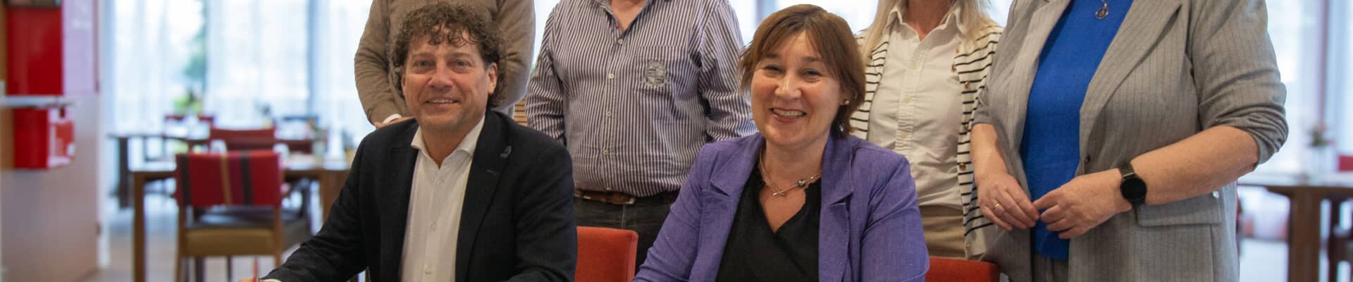 Ondertekening Welling bouw Vilente De Sonnenberg Oosterbeek en De Klinkenberg Ede